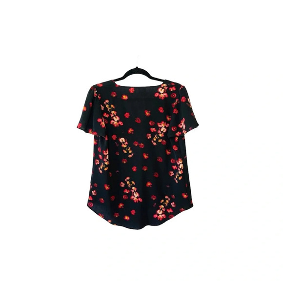 a new day Black & Red Floral Print V-neck Round Hem Blouse Medium Women’s - Picture 6 of 9